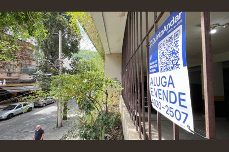 Apartamento à venda com 74m², 2 quartos e 1 vagaPlaquinha
