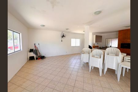 Apartamento para alugar com 55m², 2 quartos e 1 vagaÁrea comum - Salão de festas