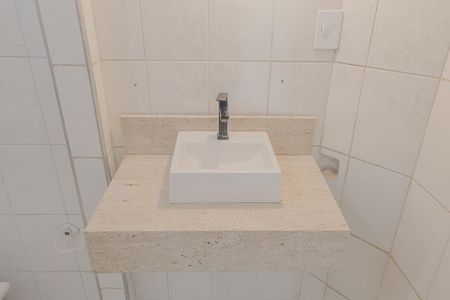 Apartamento à venda com 79m², 2 quartos e sem vaga Apartamento à venda com 79m², 2 quartos e sem vagaBanheiro