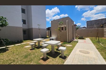 Apartamento para alugar com 36m², 2 quartos e sem vagaÁrea comum - Churrasqueira