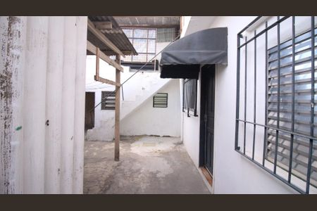 Casa para alugar com 50m², 1 quarto e sem vagaÁrea externa
