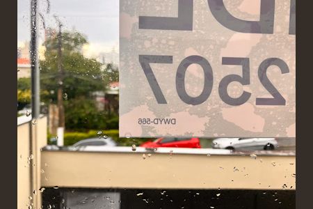 Casa à venda com 140m², 3 quartos e 2 vagasPlaca instalada