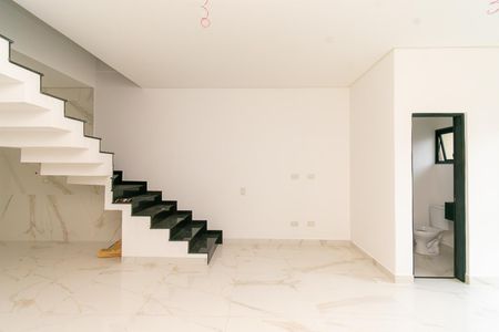 Casa à venda com 140m², 3 quartos e 2 vagasSala