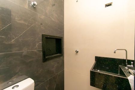 Casa à venda com 140m², 3 quartos e 2 vagasBanheiro da Suíte 3