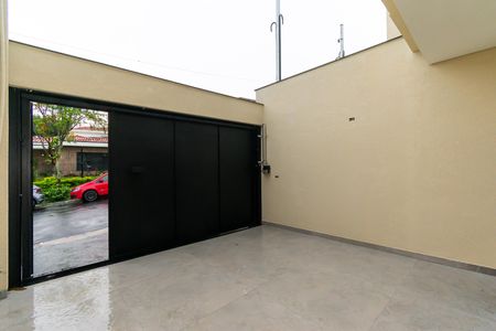 Casa à venda com 140m², 3 quartos e 2 vagasGaragem