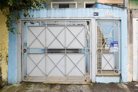 Casa à venda com 102m², 3 quartos e 3 vagasFachada