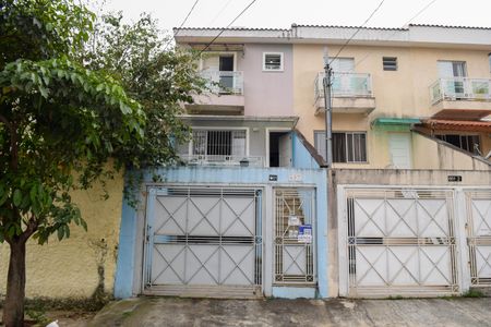 Casa à venda com 102m², 3 quartos e 3 vagasFachada