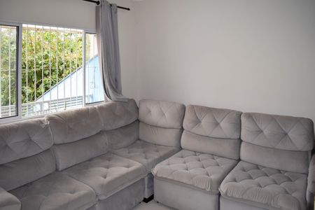 Casa à venda com 102m², 3 quartos e 3 vagasSala