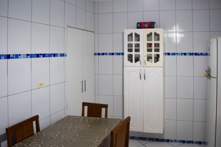 Casa à venda com 102m², 3 quartos e 3 vagasCozinha