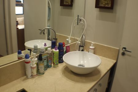 Apartamento para alugar com 53m², 2 quartos e 1 vagaBanheiro