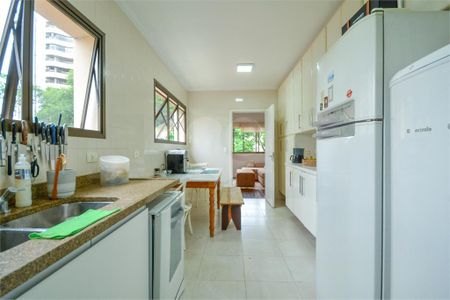 Apartamento à venda com 172m², 4 quartos e 3 vagas