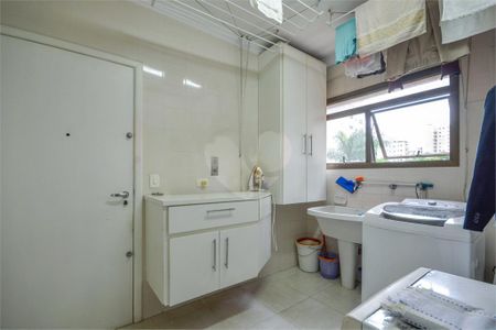 Apartamento à venda com 172m², 4 quartos e 3 vagas