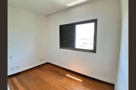 Apartamento à venda com 3 quartos, 342m² em Vila Progredior, São Paulo