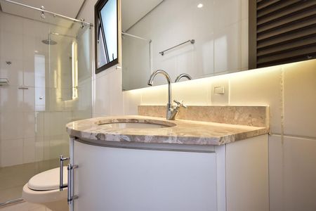 Apartamento à venda com 342m², 3 quartos e 6 vagasBanheiro da Cobertura