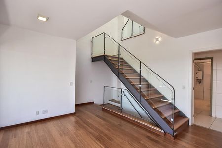 Sala de apartamento à venda com 3 quartos, 342m² em Vila Progredior, São Paulo