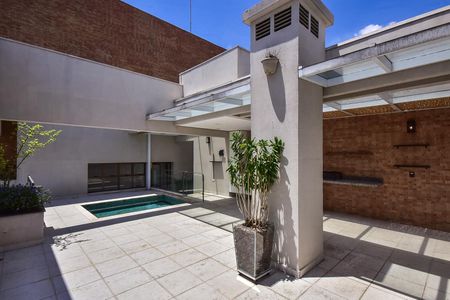 Apartamento à venda com 342m², 3 quartos e 6 vagasCobertura