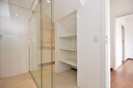 Apartamento à venda com 342m², 3 quartos e 6 vagasBanheiro Suíte 1