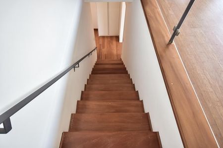 Apartamento à venda com 342m², 3 quartos e 6 vagasEscada