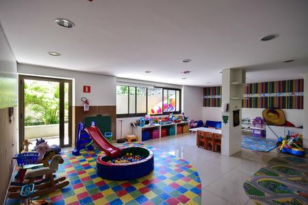 Apartamento à venda com 342m², 3 quartos e 6 vagasBrinquedoteca