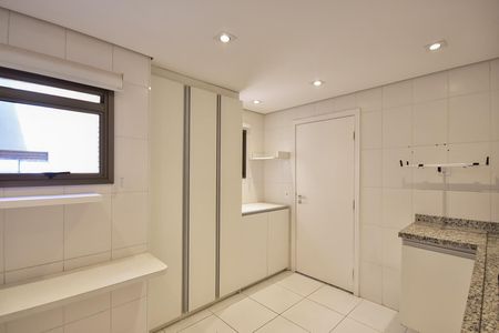 Apartamento à venda com 342m², 3 quartos e 6 vagasCozinha