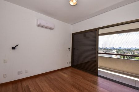 Apartamento à venda com 342m², 3 quartos e 6 vagasSuíte 1