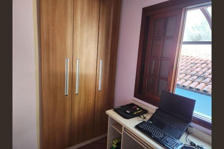 Casa à venda com 3 quartos, 182m² em Butantã, São Paulo