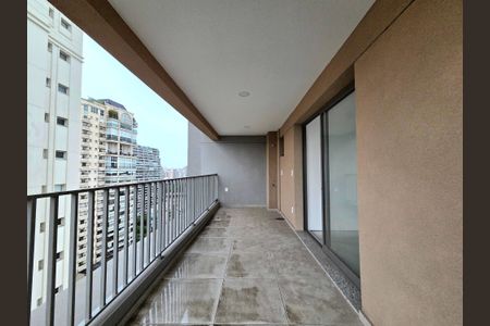 Studio à venda com 39m², 1 quarto e sem vaga Studio à venda com 39m², 1 quarto e sem vagaVaranda