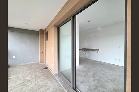 Studio à venda com 39m², 1 quarto e sem vaga Studio à venda com 39m², 1 quarto e sem vagaVaranda