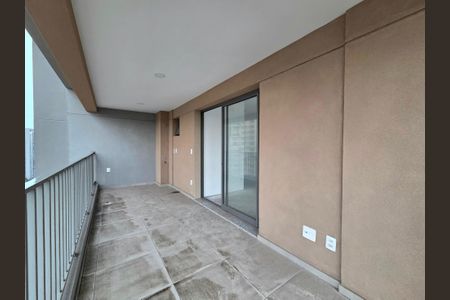 Studio à venda com 39m², 1 quarto e sem vaga Studio à venda com 39m², 1 quarto e sem vagaVaranda