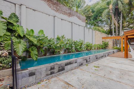 Casa à venda com 400m², 5 quartos e 6 vagasPiscina