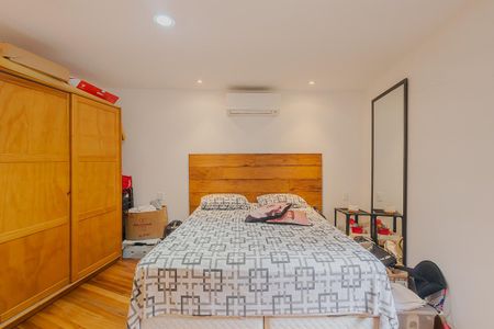 Casa à venda com 400m², 5 quartos e 6 vagasSuíte 1