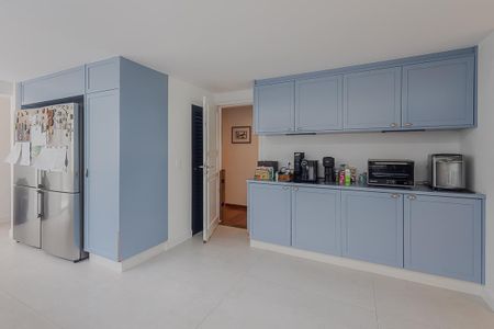 Casa à venda com 400m², 5 quartos e 6 vagasCozinha