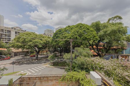 Casa à venda com 400m², 5 quartos e 6 vagasVista