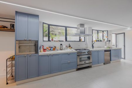 Casa à venda com 400m², 5 quartos e 6 vagasCozinha