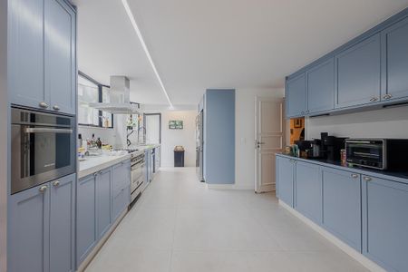 Casa à venda com 400m², 5 quartos e 6 vagasCozinha