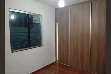 Casa para alugar com 3 quartos, 360m² em Monte Castelo, Contagem