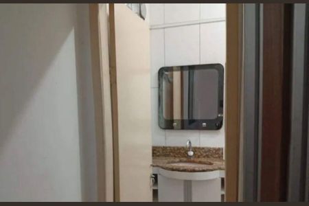 Casa para alugar com 3 quartos, 360m² em Monte Castelo, Contagem