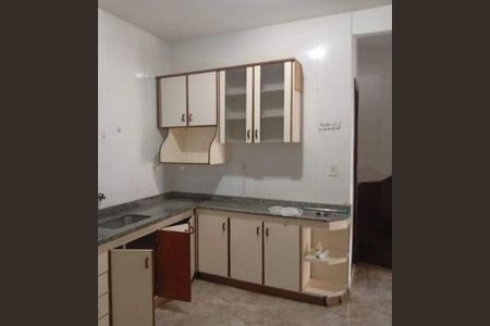 Casa para alugar com 3 quartos, 360m² em Monte Castelo, Contagem