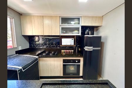 Apartamento para alugar com 45m², 2 quartos e 1 vagaCozinha e Área de Serviço