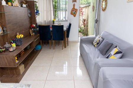 Casa para alugar com 81m², 2 quartos e 1 vagaSala