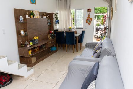 Casa para alugar com 81m², 2 quartos e 1 vagaSala