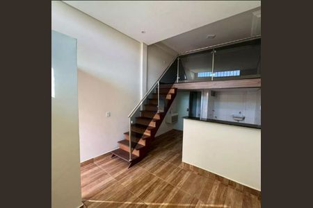 Casa para alugar com 1 quarto, 40m² em Santa Helena, Contagem