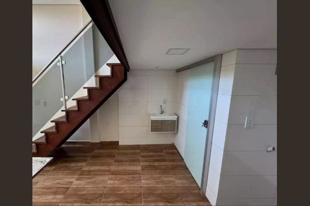 Casa para alugar com 1 quarto, 40m² em Santa Helena, Contagem