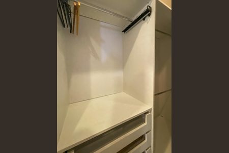 Apartamento para alugar com 55m², 1 quarto e 1 vagaCloset da suíte