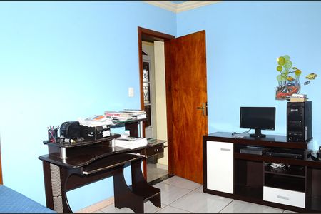 Casa à venda com 167m², 3 quartos e 3 vagasQuarto 4