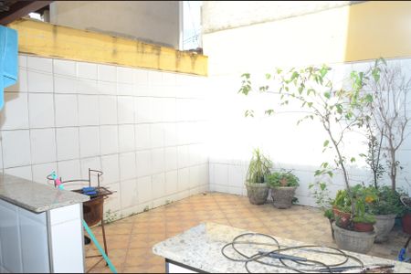 Casa à venda com 167m², 3 quartos e 3 vagasQuintal