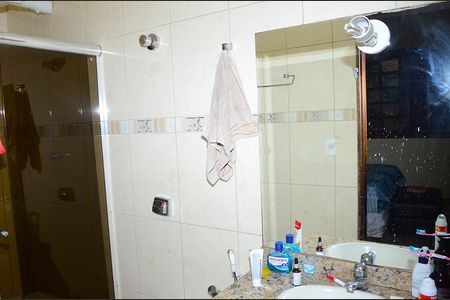 Casa à venda com 167m², 3 quartos e 3 vagasBanheiro da Suíte