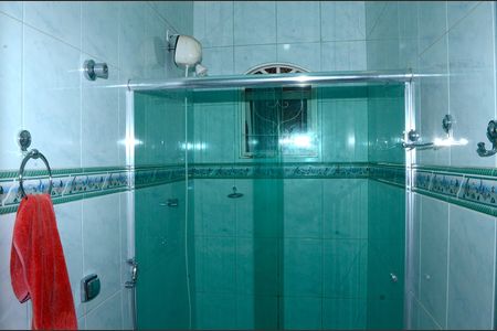 Casa à venda com 167m², 3 quartos e 3 vagasBanheiro Corredor