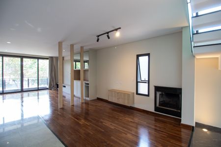 Casa à venda com 546m², 5 quartos e 4 vagasSala de Jantar