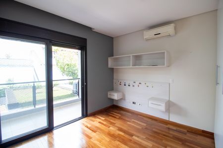 Casa à venda com 546m², 5 quartos e 4 vagasQuarto 2